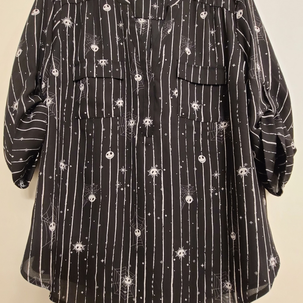 Torrid Nightmare Before Christmas Harper Blouse sz 1